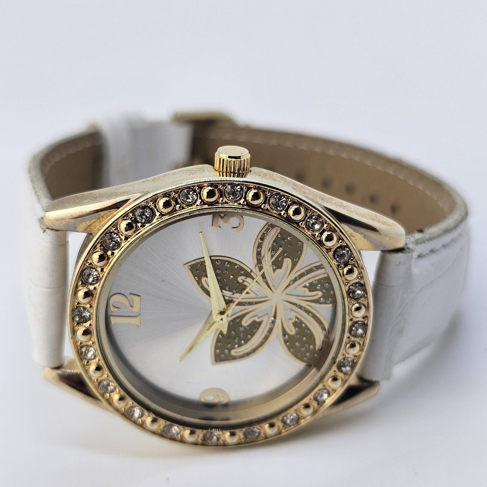 Womens Watch 36mm Flower Dial Crystal Bezel White Leather Bands New Battery
